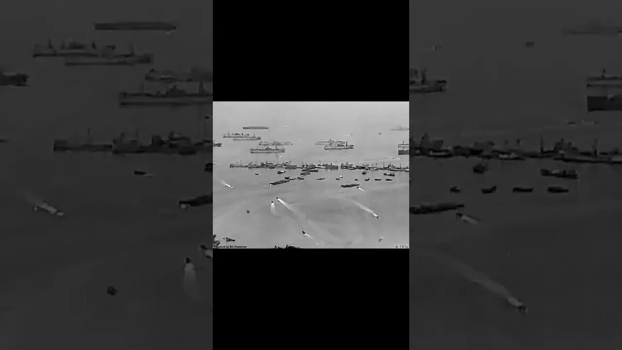 (1944, Normandia, França.) Um dos portos artificiais. #war #guerra #historia #ww2