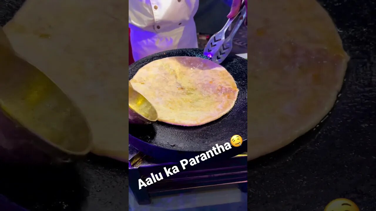 Aloo ka Paratha #shorts #shortsfeed #shortsvideo #paratha #foodie #2023 #reels #youtubeshorts #viral