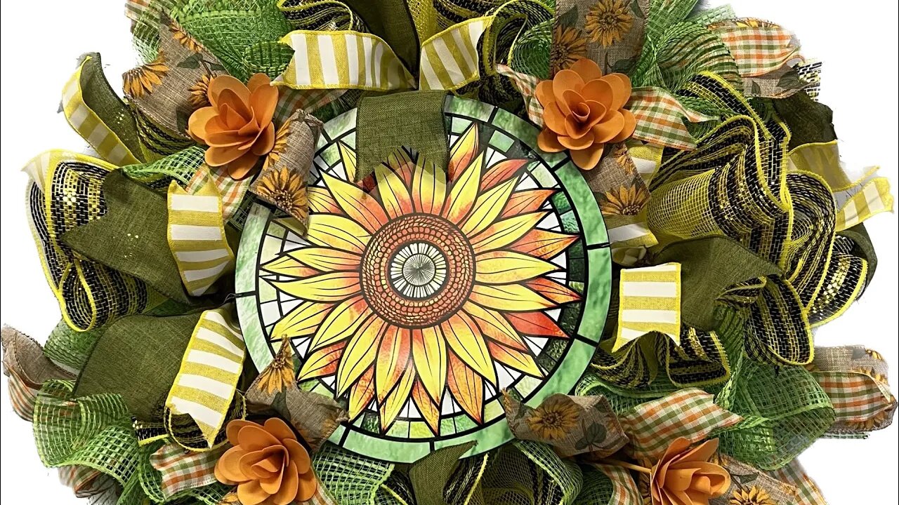 Sunflower Stained Glass Deco Mesh Wreath| Hard Working Mom |How to