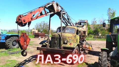 Retro csr crane LAZ-690