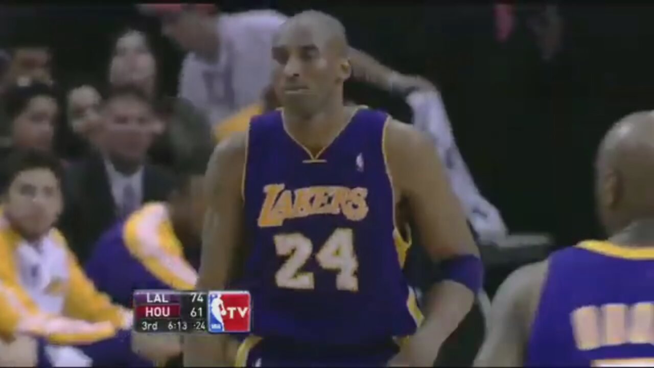 Kobe Bryant 17 Points 9 Ast @ Rockets, 2009-10.