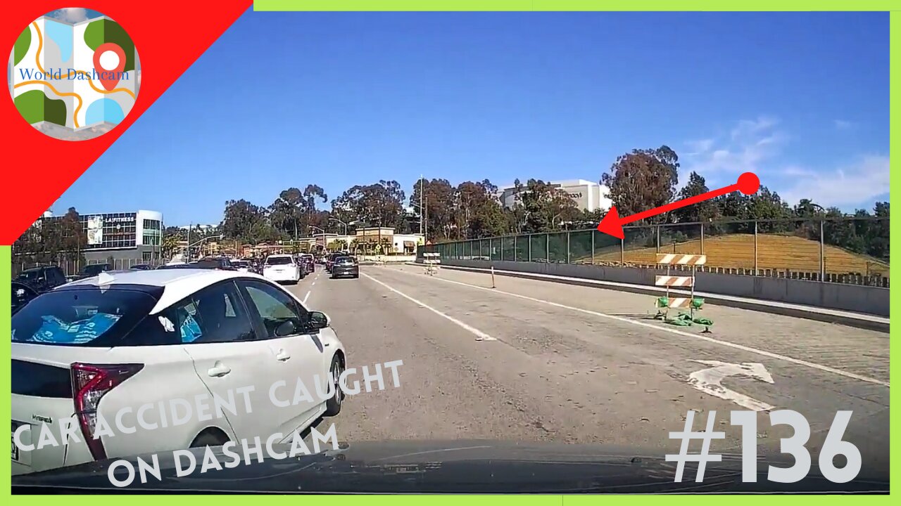 Dashcam Shows How Not To Take A 3 Lane Turn - Dashcam Clip Of The Day 137