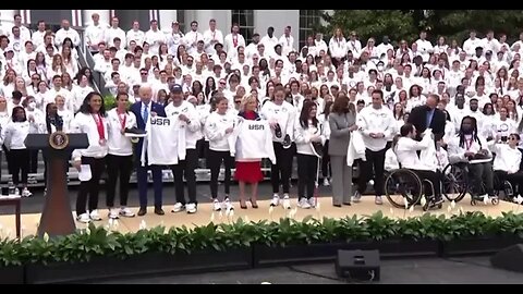 #Biden Shouts ‘Don’t Jump!’ During Photo Op With Paralympic Athletes