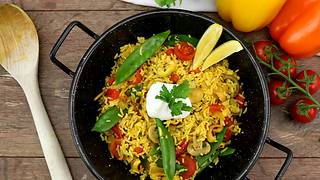 Healthy veggie-only paella recipe