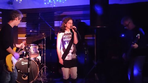 שירה ויזל - מעיר אותי