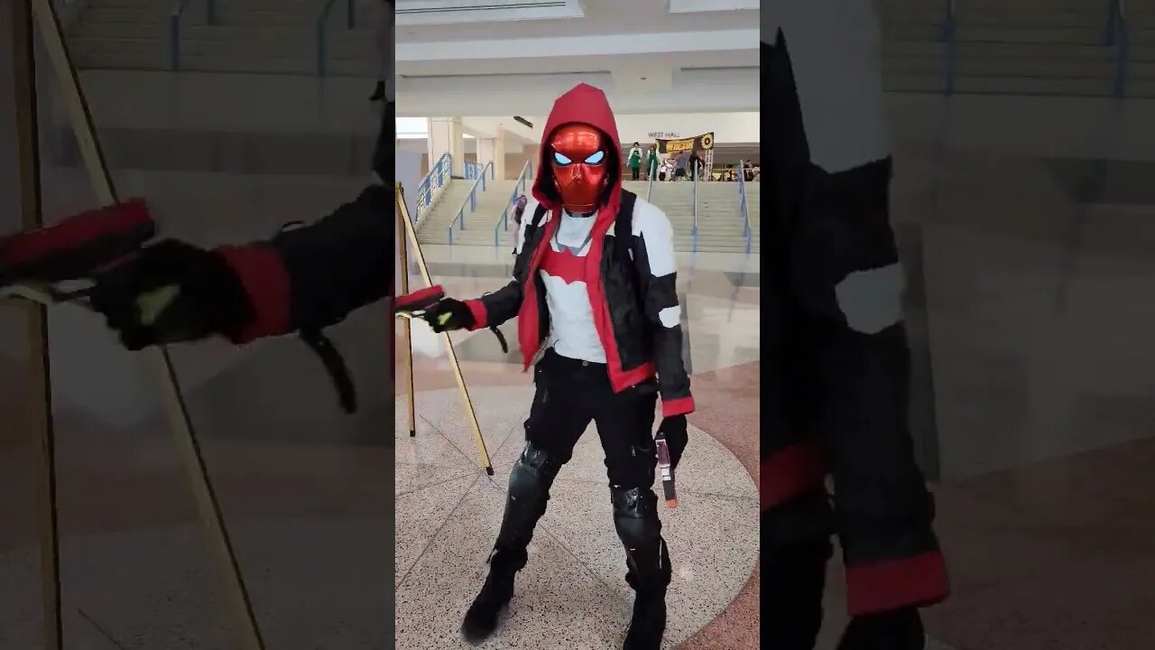 Metrocon Red Hood DC Cosplay