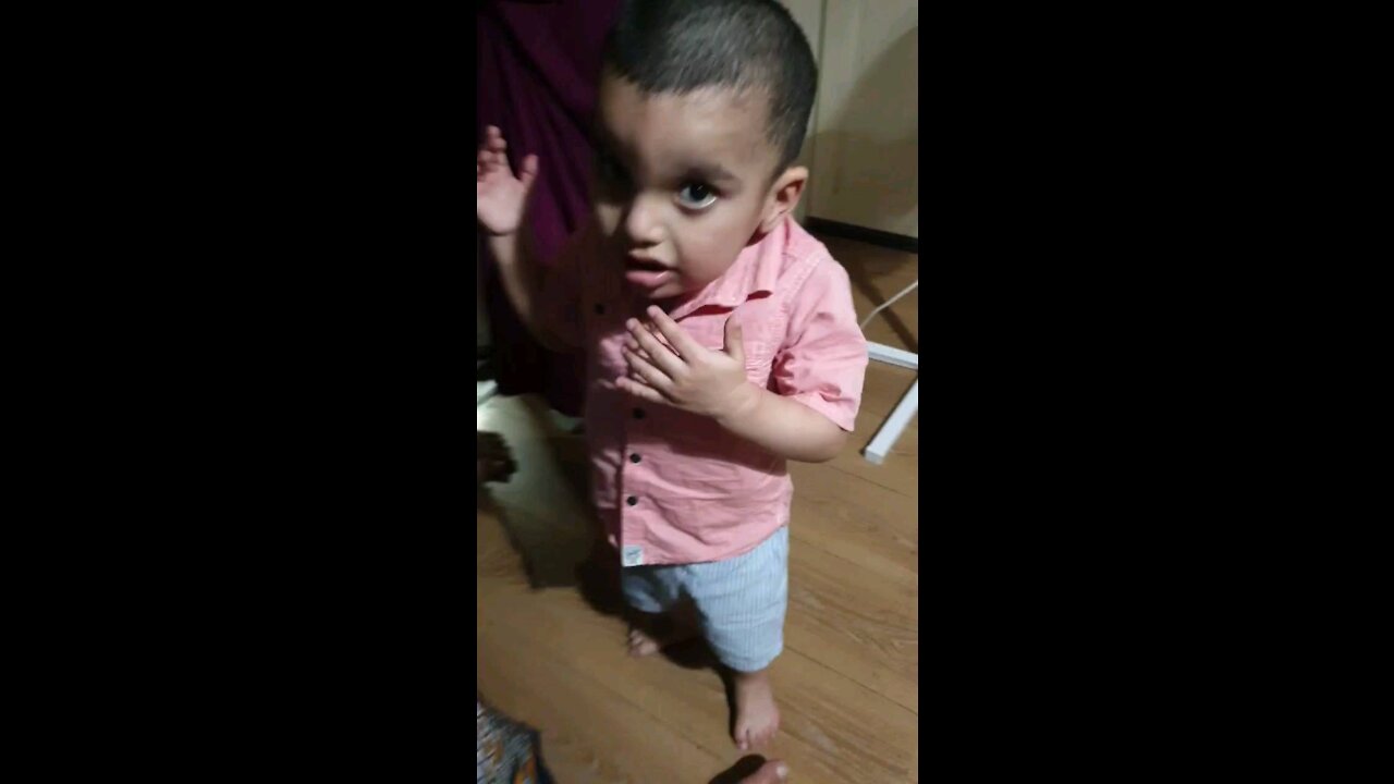 Cute baby Dancing!