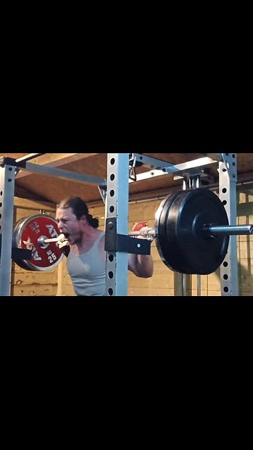 160 Kgs x 5 High-Bar Squat. BIG NEW PR!