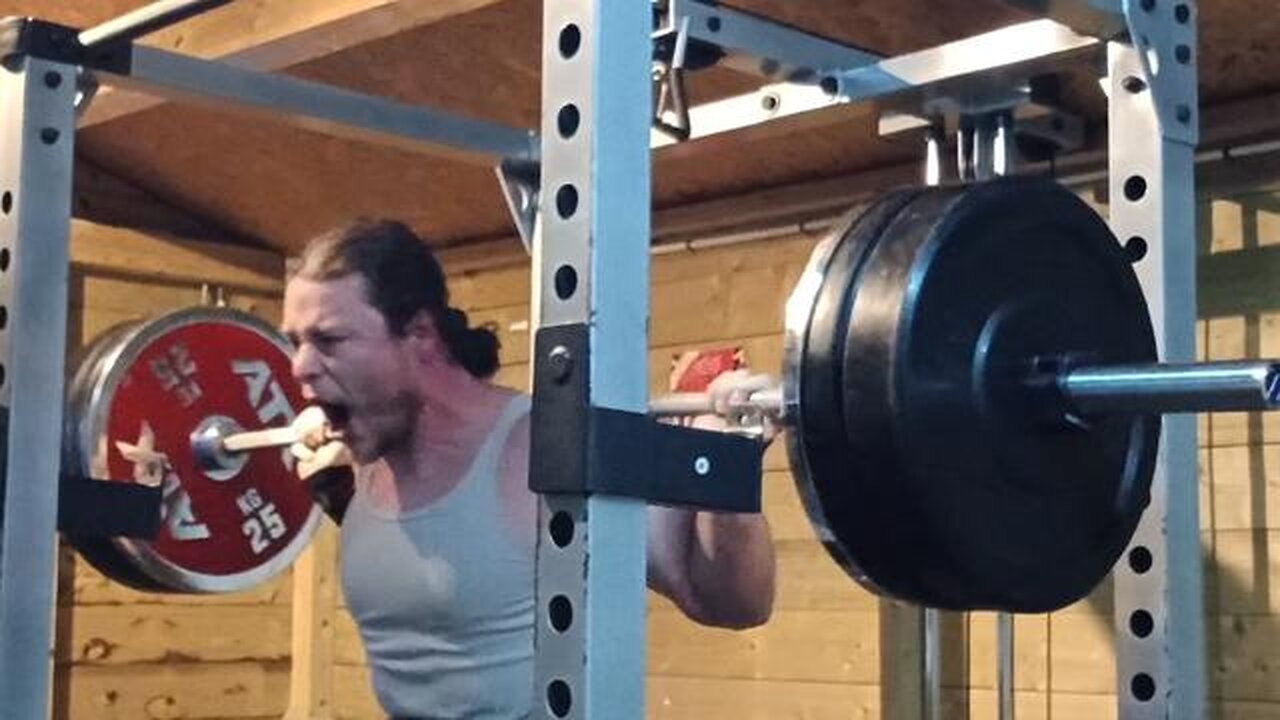 160 Kgs x 5 High-Bar Squat. BIG NEW PR!