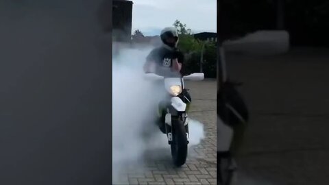 HUSKY 701 BURNOUT