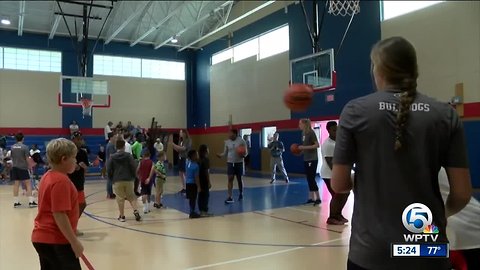 Yale basketball team spends day with boys and girls