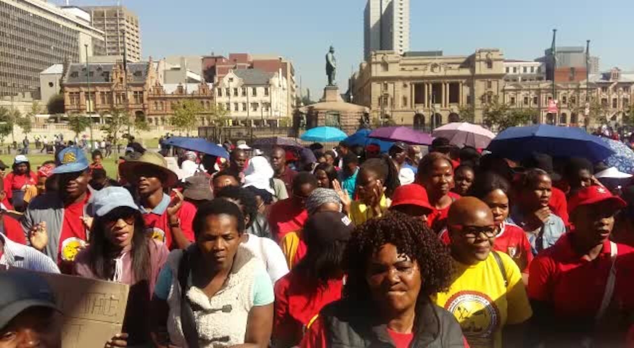 SOUTH AFRICA - Pretoria - Dis-Chem Employees march to CCMA (video) (pKn)