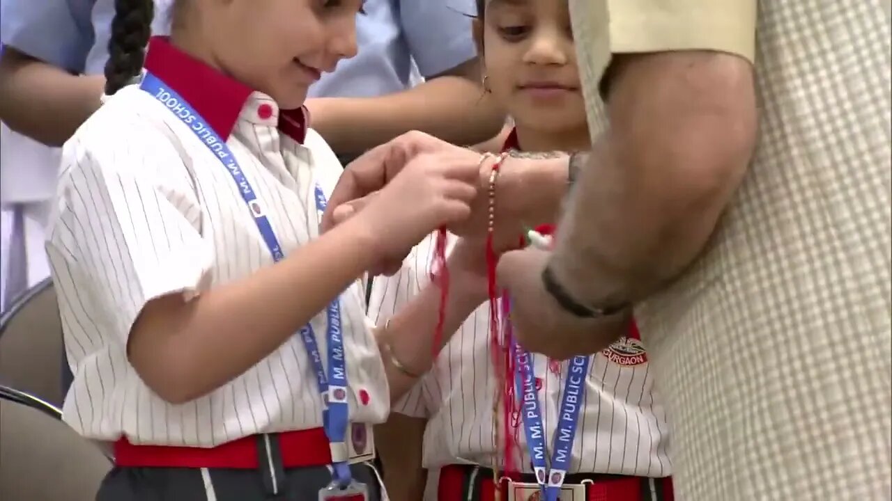 PM NARENDRA MODI RAKSHABANDHAN #pmmodi #rakshabandhan #hindu #bajrangdal