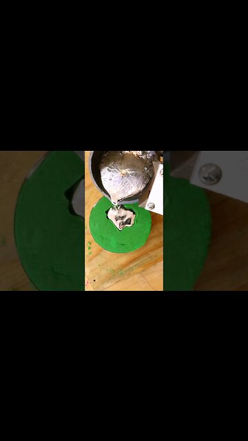 Metal Casting using Kinetic Sand #shorts #kineticsand #cool