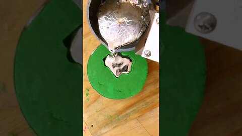 Metal Casting using Kinetic Sand #shorts #kineticsand #cool