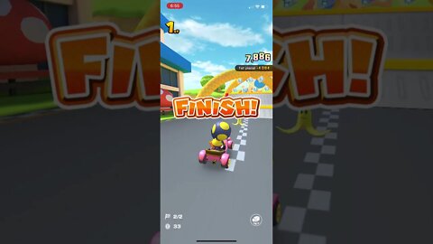 Mario Kart Tour - Royale Gameplay (New Year’s 2022 Tour Gift Reward Kart)