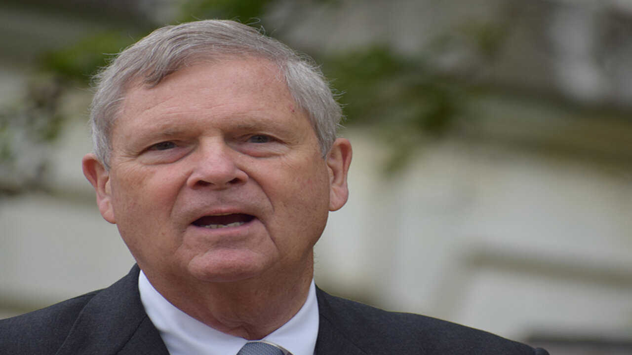 Military Hangs Tom Vilsack