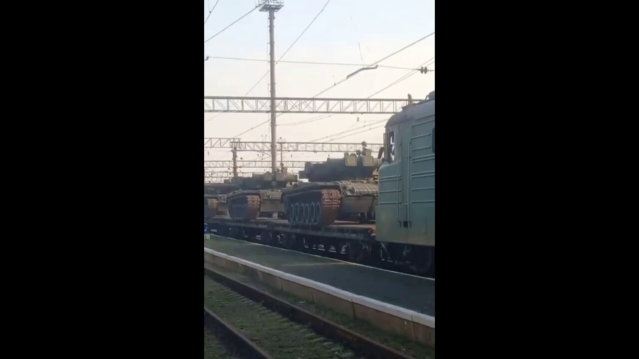 ★★★ A trainload of T-80BV tanks has arrived in the Lugansk People's Republic