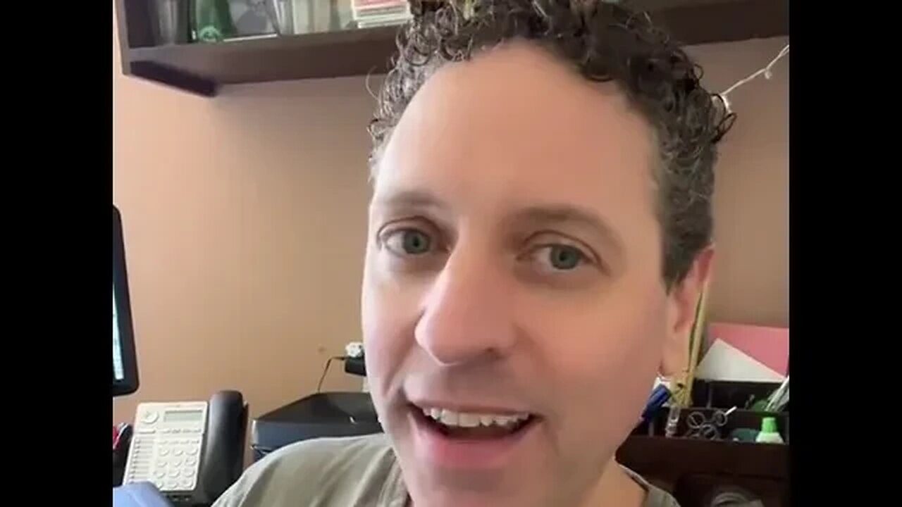 Why Screenwriters Have Entertainment Attorneys - Screenwriting Tips from Writer Michael Jamin