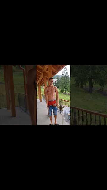 No clothes in the Mountains 😉