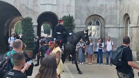 Make way for the captain of the kings life guard #horseguardsparade