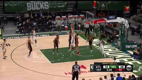 Without Giannis, Bucks beat Hawks 123-112 for 3-2 lead