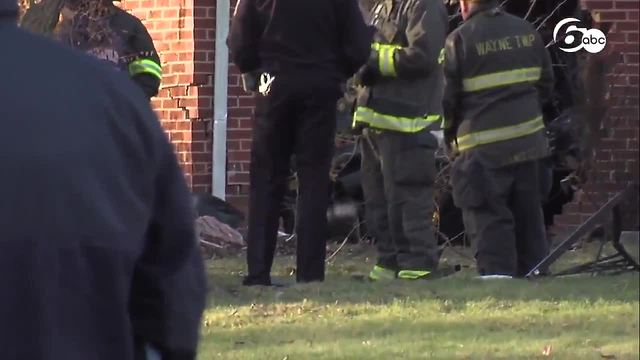 Police: Car fleeing officers crashes into Indiana house