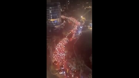 Lebanese people march to the US embassy to protest Israel 🇮🇱