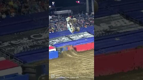 Todd Leduc’s HUGE backflip at the 2023 Monster Jam World Finals!! #monsterjam