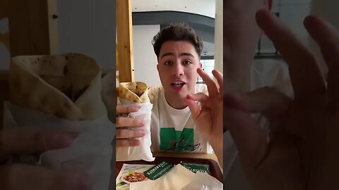 MERITA 40 DE LEI CEA MAI SCUMPA SHAORMA #oguritamica #mancaciosul #romania #mancaciosu