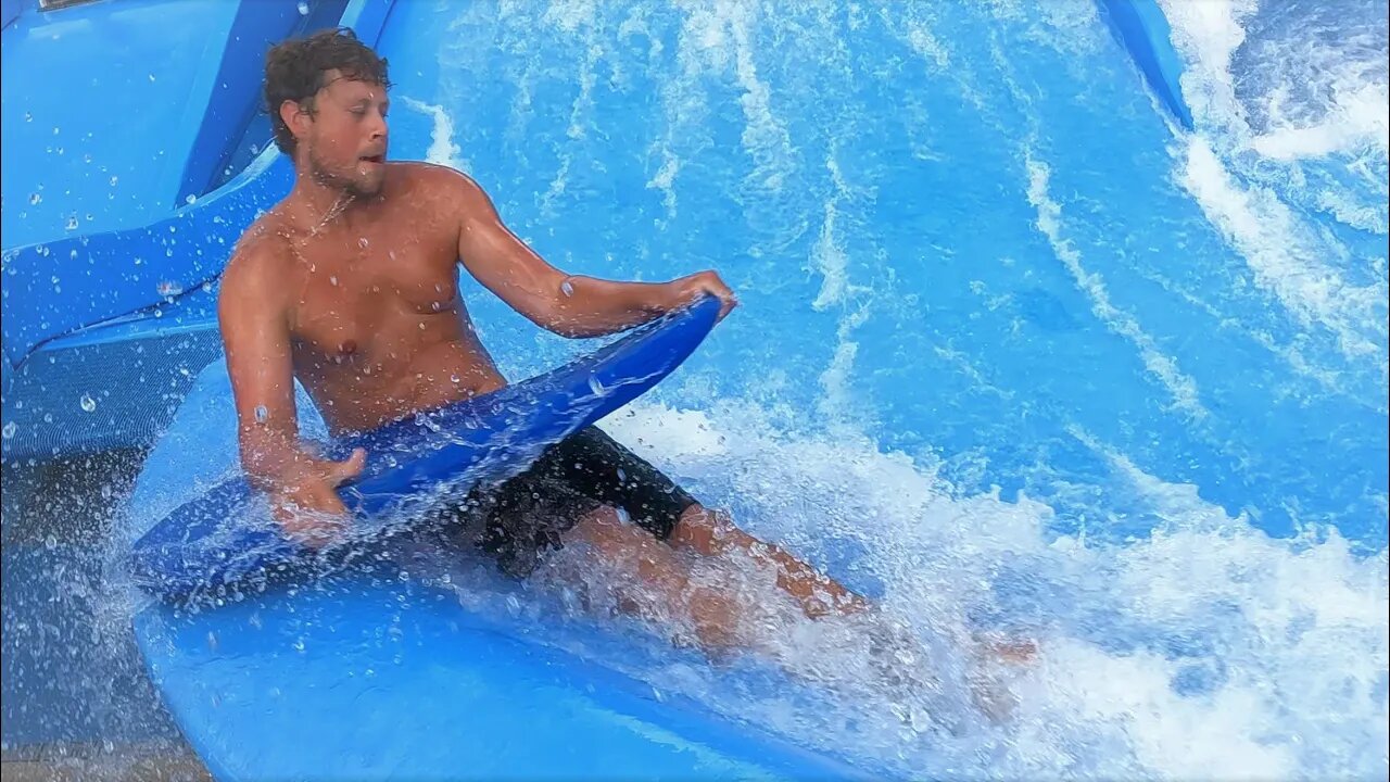 flowrider - Nick - 29 at Soak City, Kings Island on Labor Day (2022)