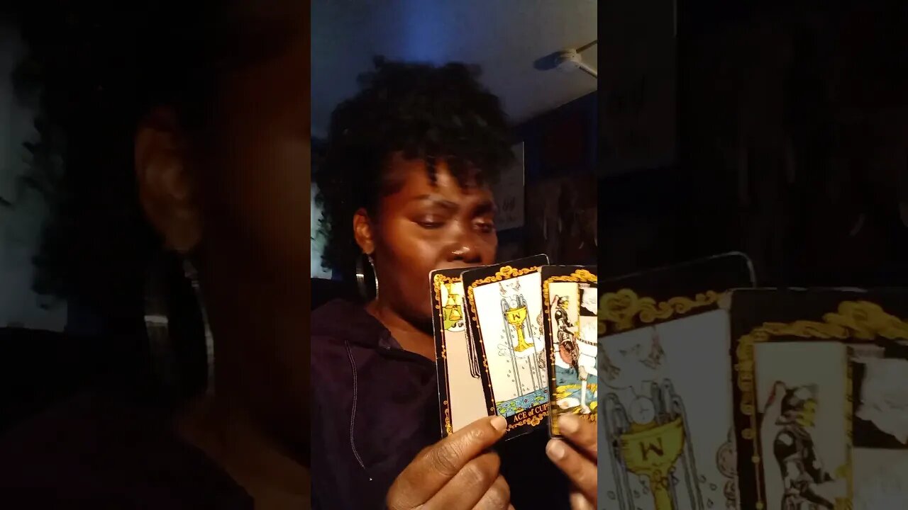 Pisces🐟, Cancer🦀, and Scorpio🦂: I smell a gold digger.