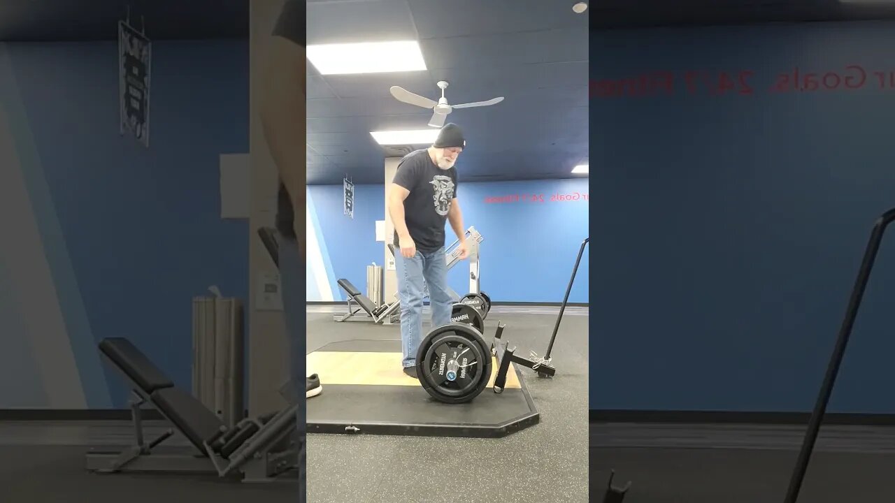 365lbs deadlift, Crazy 🤪 old man