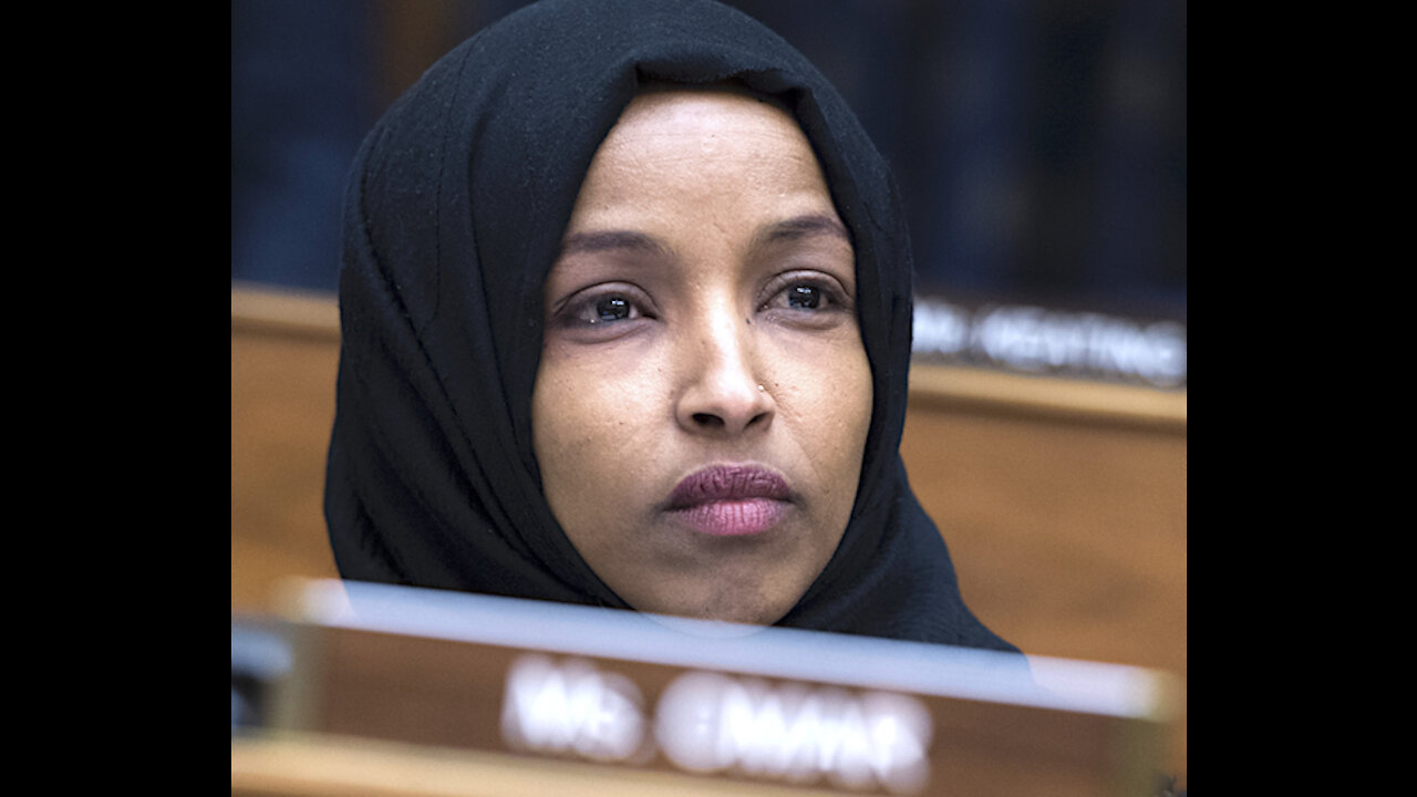 Trump: 'Omar Should Apologize for Marrying Her Brother'