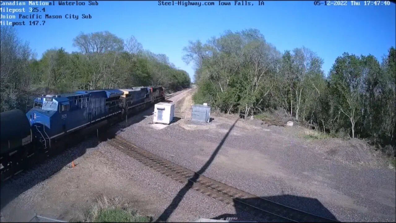 CN SD60 Leads EB L570 Manifest CSX 325 & GECX 2029 at Mills Tower & Cedar Falls Junction on 5-12-22