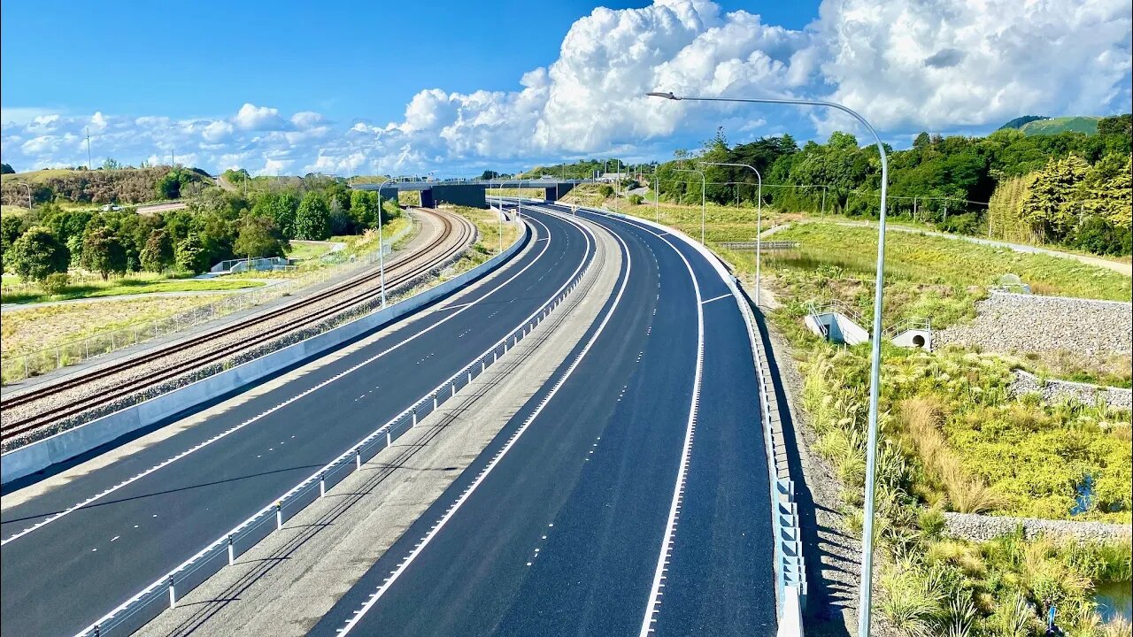 Peka Peka to Ōtaki Expressway Opening Before Christmas