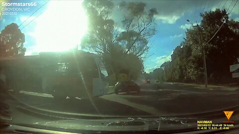 Transdev bus accident 2021.03.12 — CROYDON, VIC