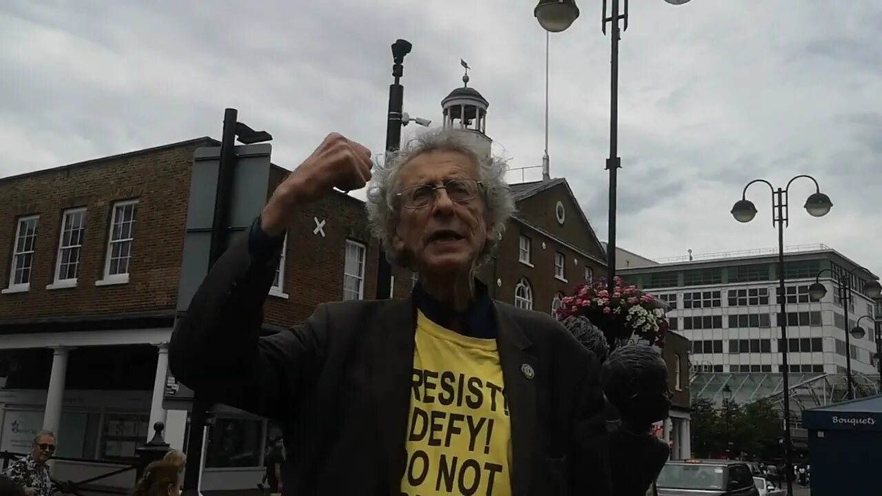 Piers Corbyn makes soapbox speech in Uxbridge By-election