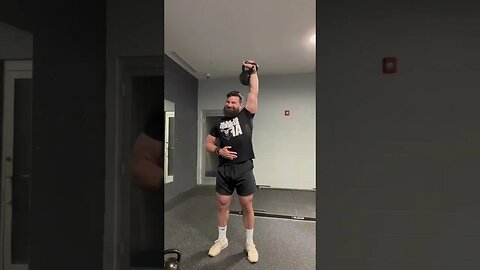 KB Single Arm Press
