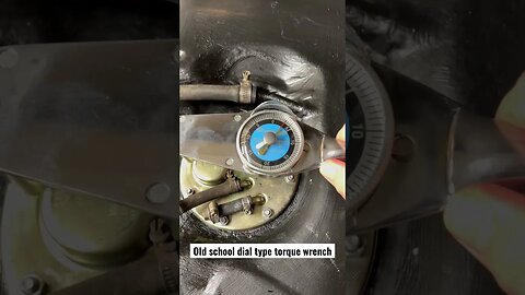 Dial type torque wrench on BMW E34 M5 Fuel Sender Nuts #cars #bmw #bmwm5 #bmwe34 #diy #restoration