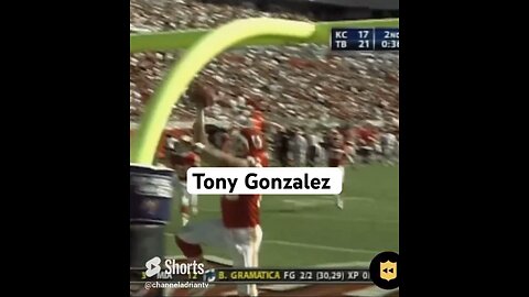 Tony Gonzalez #shorts #footballshorts #nfl #kansascitychiefs #football #sports #sportsnews #cfl