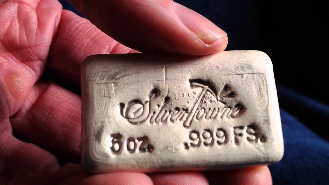 Another Silvertowne 5 Ounce poured Bar