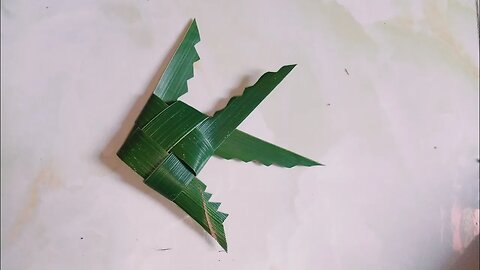 Coconut Leaf Fish - How to make a Coconut Leaf Fish Or Plam Leaf - Eira's Tube