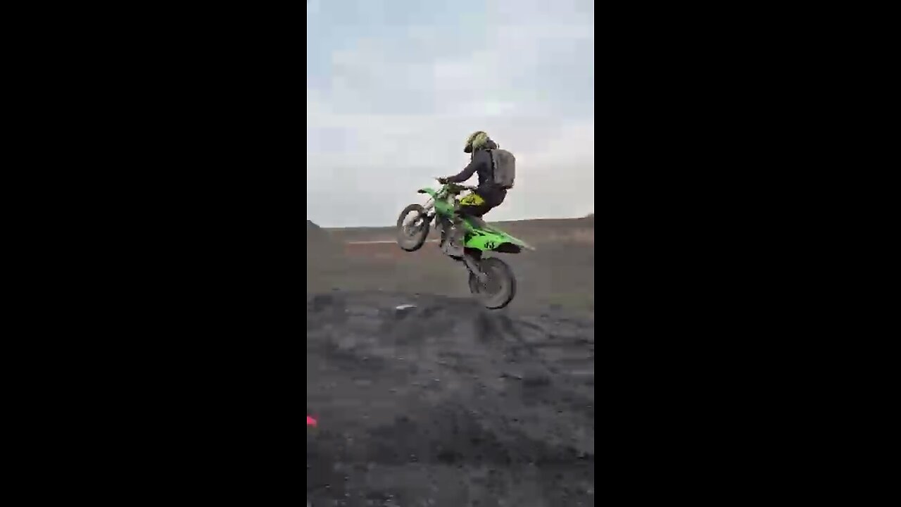 dirtbike jump, almost recks