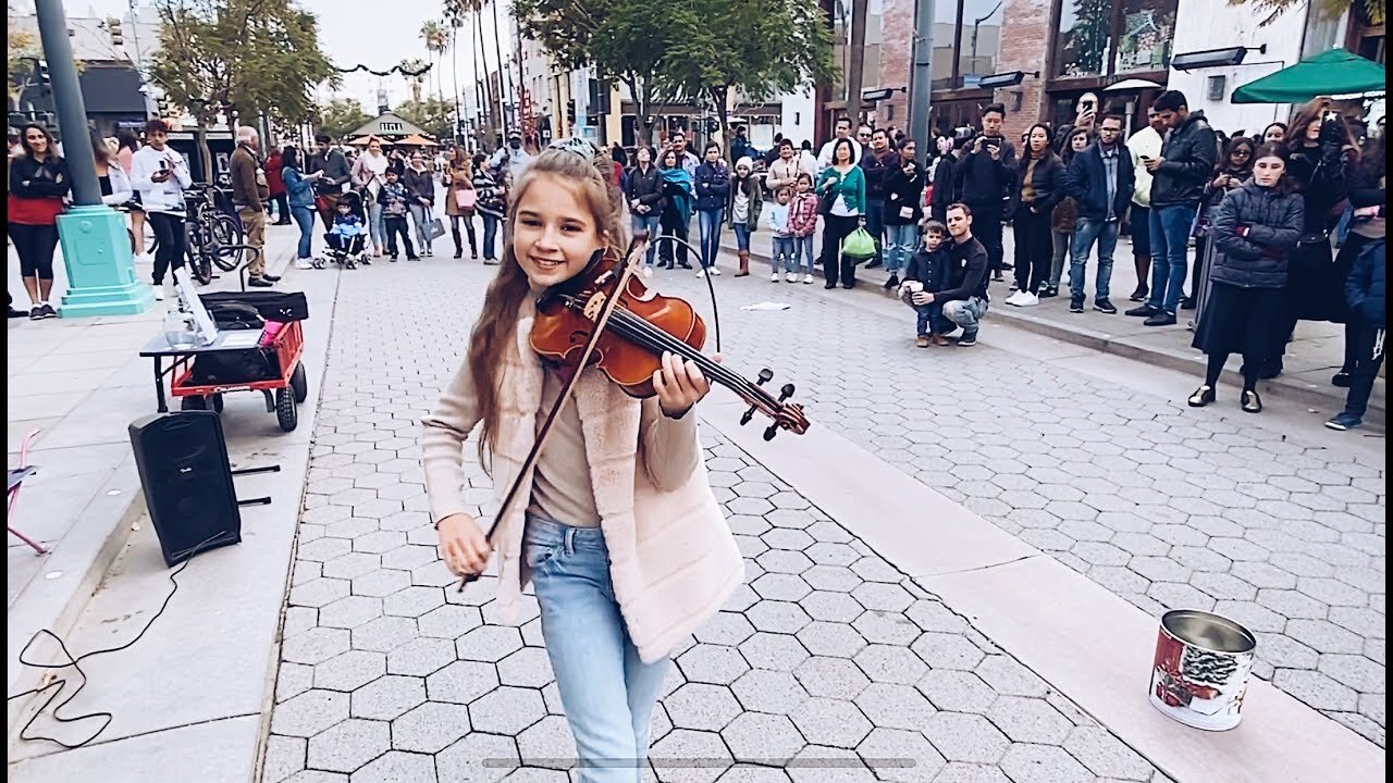 Dance Monkey - Tones and I - Street Performance - Violin Cover