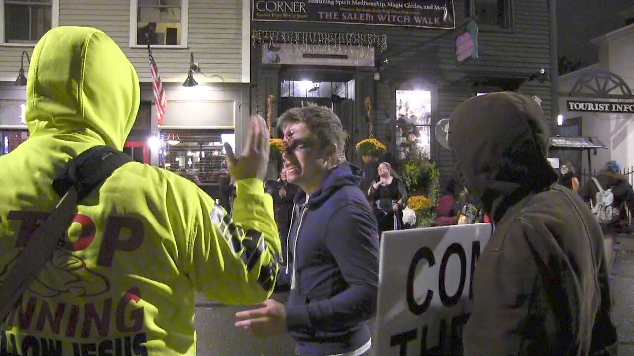 Salem, MA Street Preaching Around Halloween | Cops, Psychics & Liars! | Kerrigan Skelly