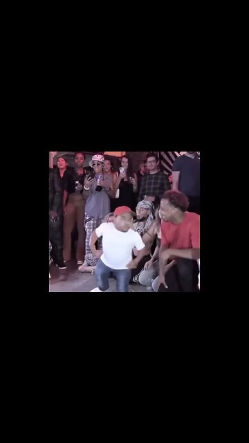 Little man tells a story 😂🤣 #joerogan #mrbeast #nojumper