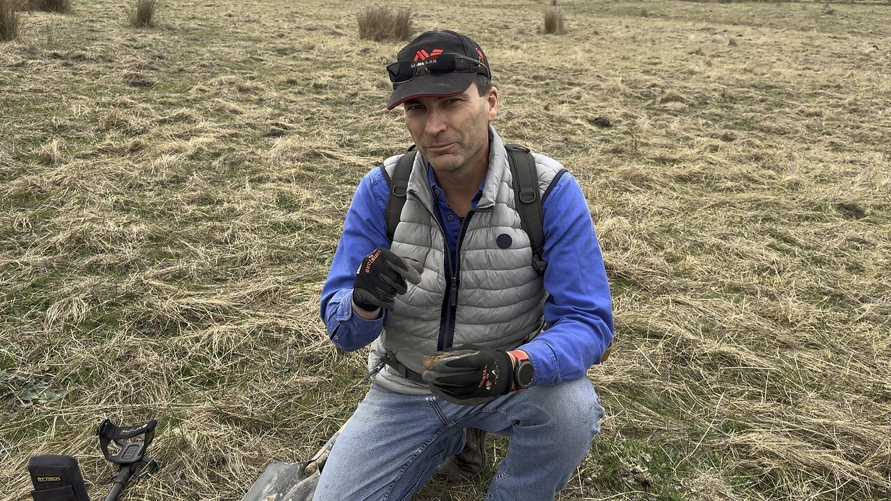 Metal-Detecting Under The Rising Sun