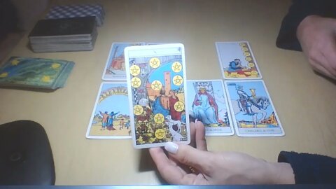 TAROT VARSATOR - PRIORITIZATI-VA SARCINILE, ALEGETI CE E MAI IMPORTANT DE FACUT ACUM