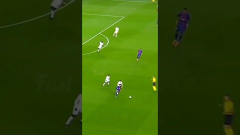 Messi body feints #shortvideo #viral